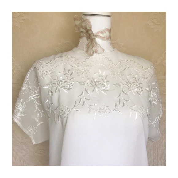 Vintage 80s embroidered blouse - Picture 5 of 6